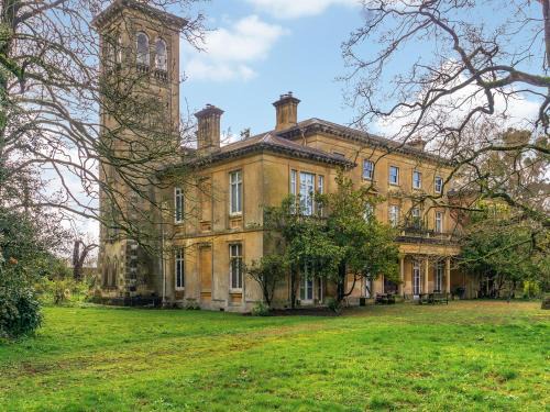 Tibberton Court Apartment 2 - Uk48589