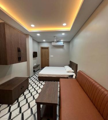 TIC ROOMS
