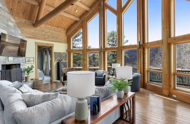 Timber Ridge Lodge - On Beaver Lake