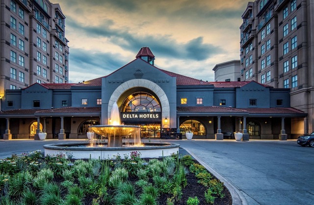 TIMESHARE ONLY AVAILABLE SEPT 8-15 2024nINCREDIBLE AMMENITIES & LOCATION