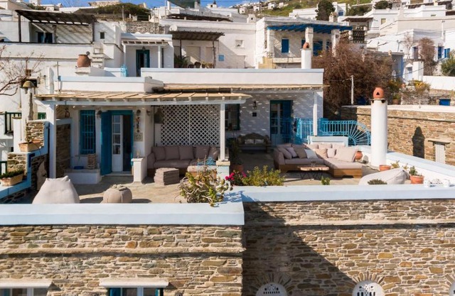 Tinos Grand Villa 6BR 15ppl Infinite Views