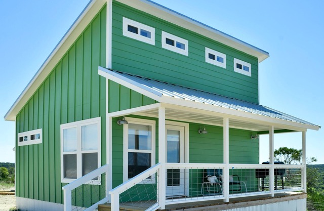 Tiny Home in the Texas Hill Country - The Green Casita on Caballo Creek