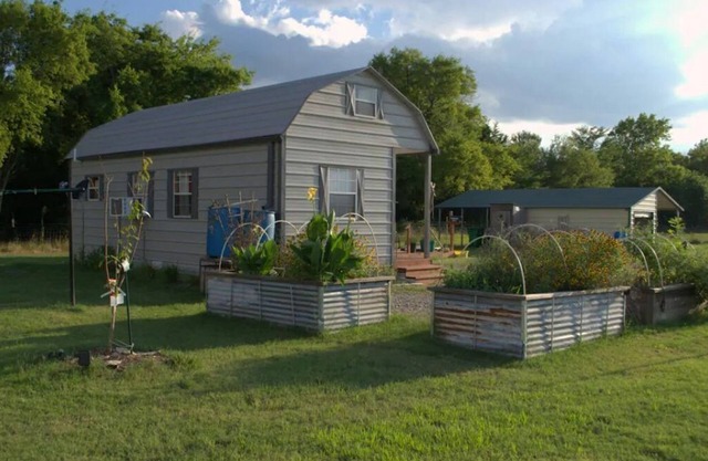 Tiny House Living on the ranch in East Texas