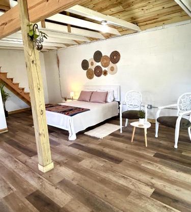 Tiny house