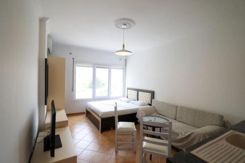Tirent Apartment-Beachfront Studio at Shkëmbi i Kavajës
