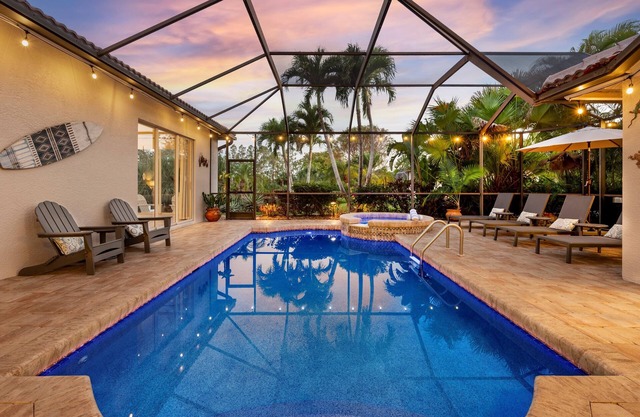 Tivoli Paradise Salt Pool & Spa Villa with a Water View! King Beds!