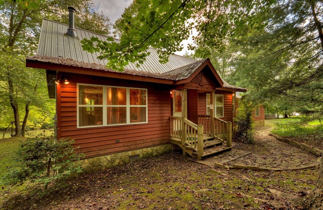 Toccoa River Escape | River Front | Gas Grill
