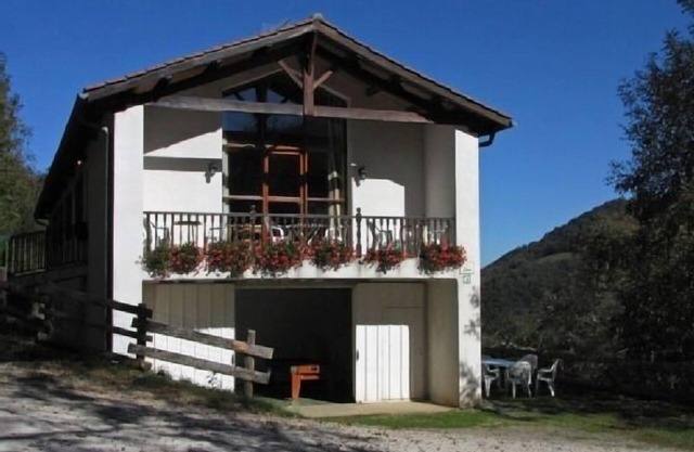 Toki Ona cottage for 22 people