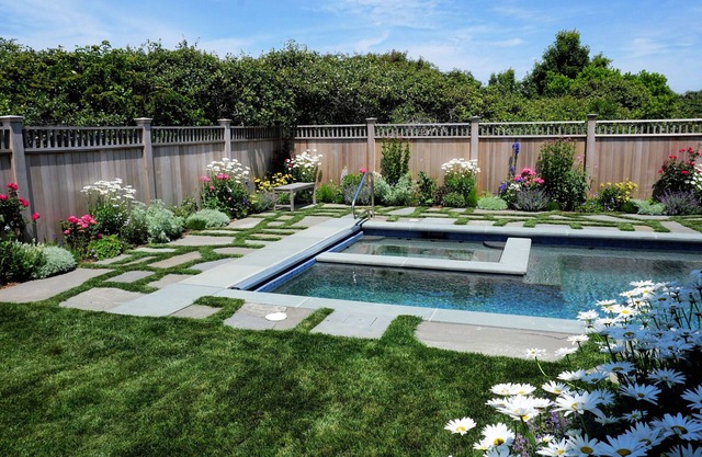 Tom Nevers Bluff, Pool/Spa/AC, Views, 1/2 Block to Ocean, 2-MBRs, Jeep, No Pets