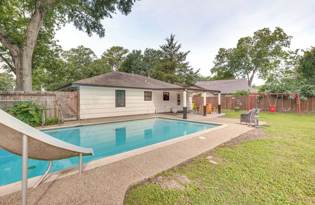 Tomball Home w/Game Room: Walk to Main Street!