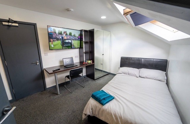 Top floor cosy studio!