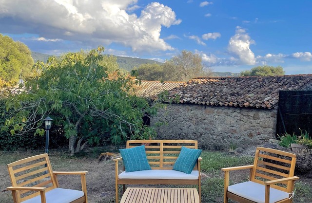 Top of home, air conditioner, private entrance, private garden, parking