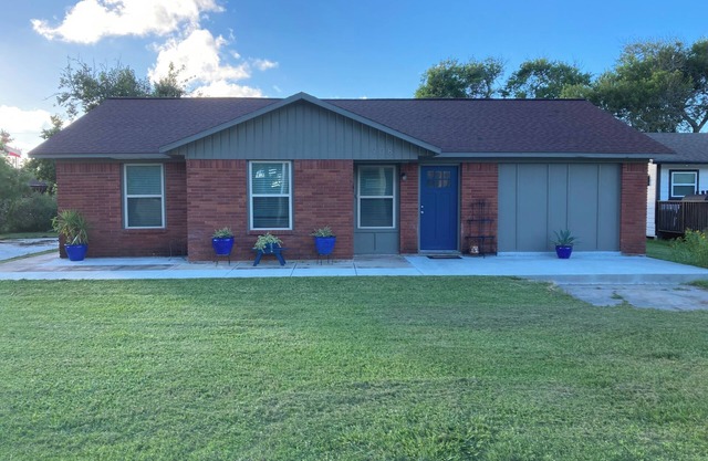 Topwater Bay House In Port O'Connor Texas REMODELED 2023
