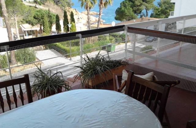 Tossa De Mar: Beach on the Costa Brava (HUTG-017825)