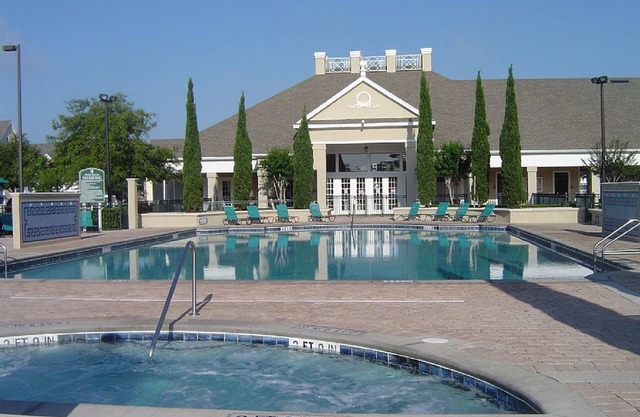 Towhouse, Near Disney Universal and outlets in family condominium
