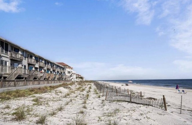 Townhome with Ocean View and Community Pool. Walk to the Beach!