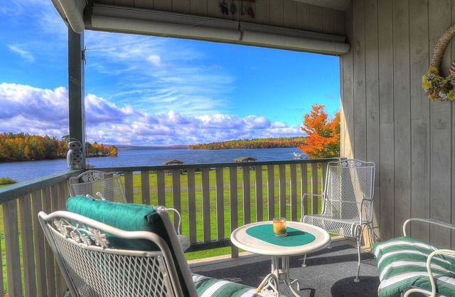 TP Condo A - Great downtown condo within walking distance to downtown Rangeley