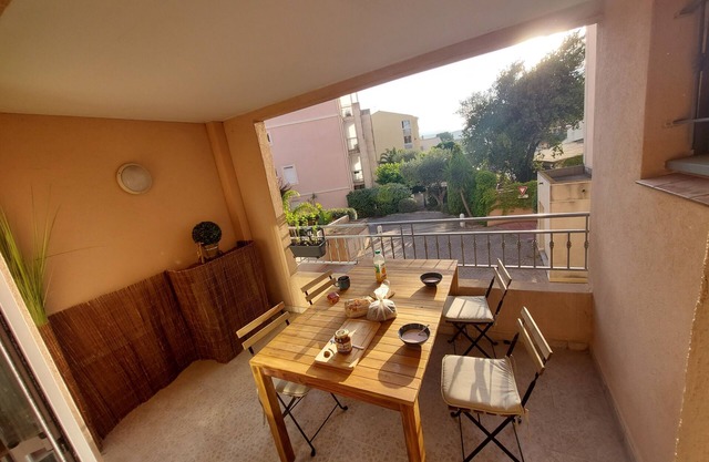 Très Beau T2 Neuf, Calme, Terrasse, au Cœur de Sanary + box Fermé en Sous-sol