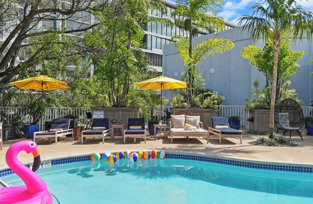 Tradewinds Apartment Hotel