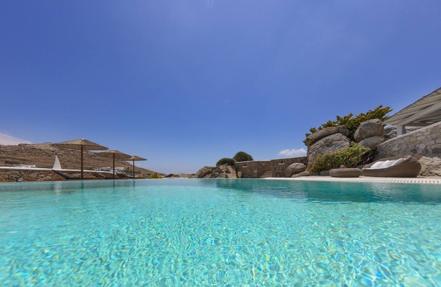 Traditional 5-Star Reviews Sea View Villa With Private Pool