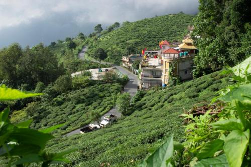 Traditional Hotel & Restaurant ! Kurseong ! Best Hotel in Kurseong
