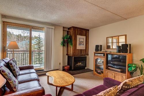 Trails End 401 by Great Western Lodging