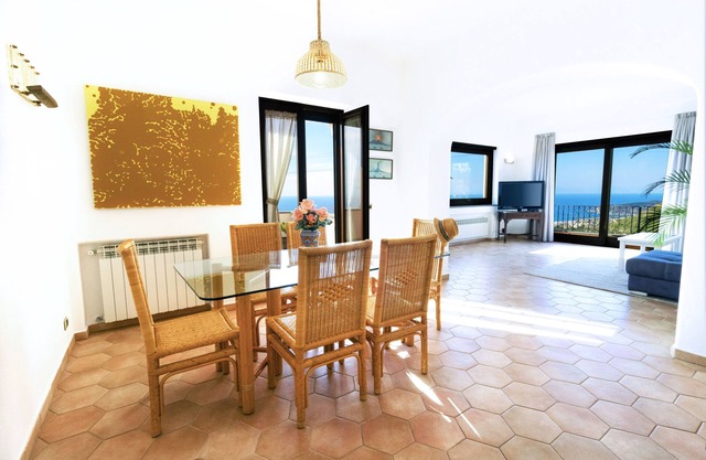 TRAMONTO: exclusive and panoramic apartment with sea-sunset view in Ischia