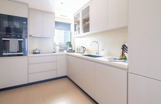 Tranquil 2BR with Spacious Balcony in Dubai Marina