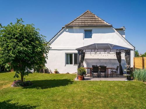 Tranquil Pepelow Retreat