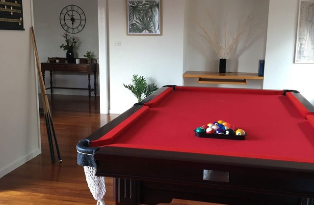Tranquil Trevally. Walk to beach, and town! Free linen & Wifi-Premier Host!