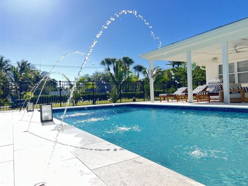 Tranquil Villa with Heated Salt Pool, Bar, & Lanai
