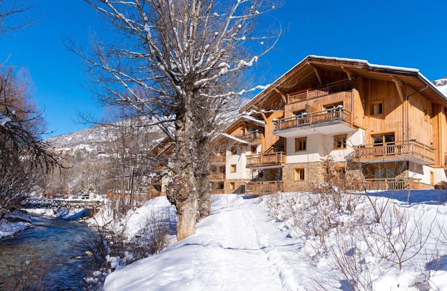 travelski home premium Résidence Le Hameau du Rocher Blanc 4 stars