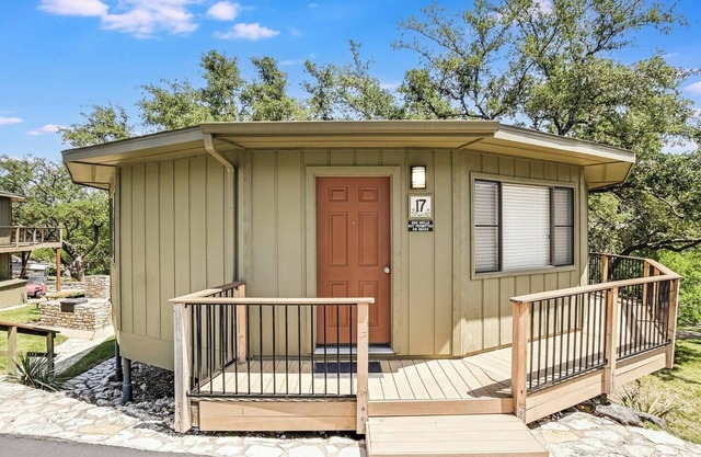 Treehouse Bungalow - Shared Community Pool/Hot Tub #17