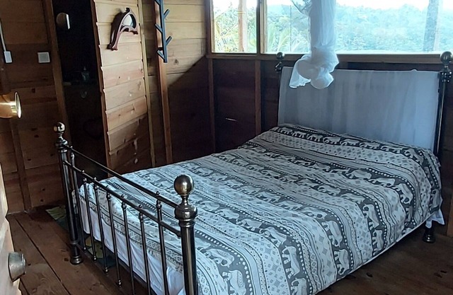 Treehouse retreat on small organic farm