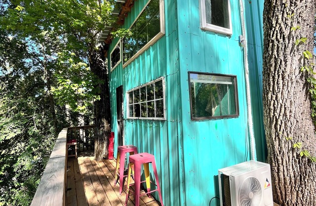 Treehouse with golf cart in Shepherd - near Lake with wild alligators