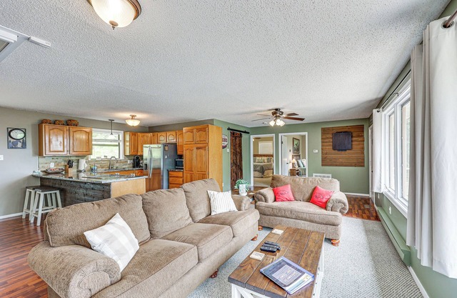 Treetop Hideaway w/Lake Views + Fire Pit!