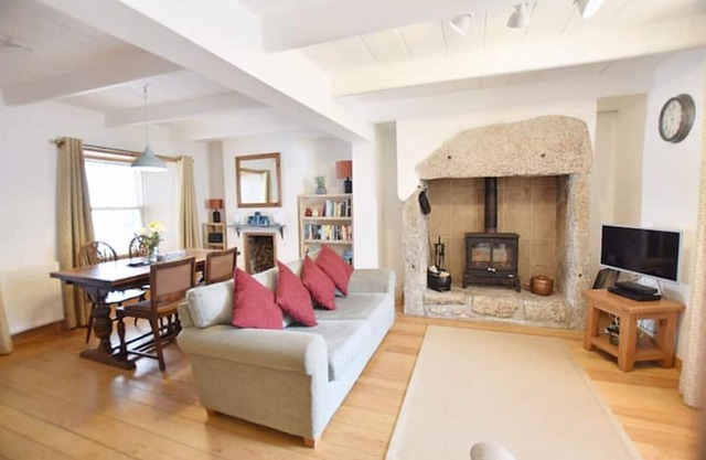 Trembath Cottage - traditional dog friendly cottage full of character and charm