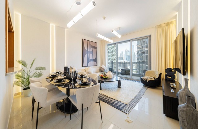 Tremendous 2BR Apt at Downtown Dubai