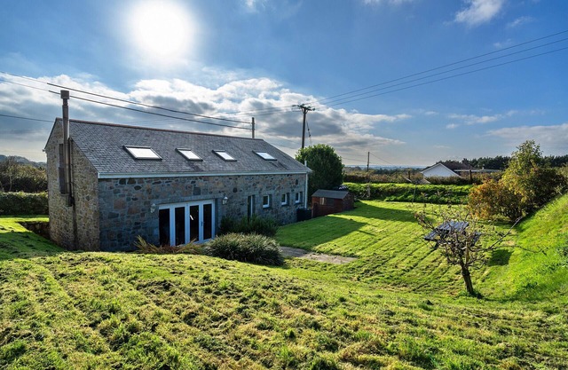 Trennal Barn