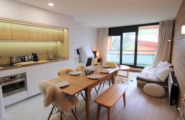 Triplex rénové aux Dromonts, Avoriaz - 6/7 pers, 3 ch, balcon, proche centre village - FR-1-633-38