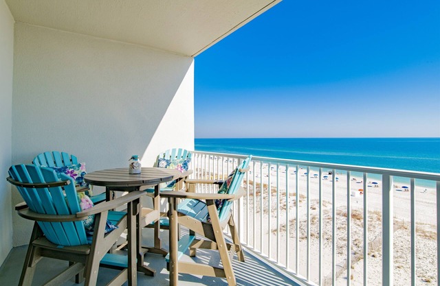 Tropic Isles 602 "Sea La Vie" Newly Renovated Condo.Walk to the Hangout!