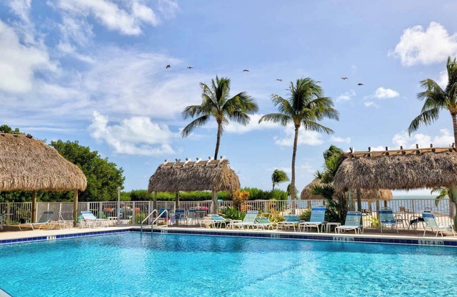 Tropical Escape | Sea Gulls 407 ~ Weekly Rental