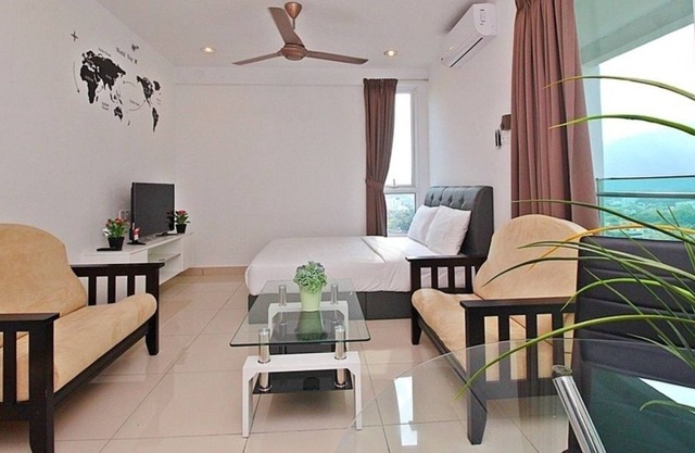 Tropical Vacation Stay with Seaview