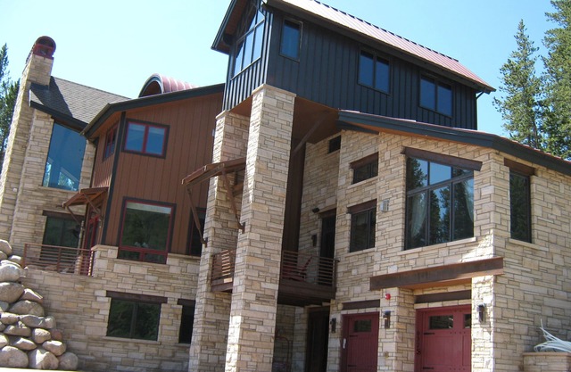 TRUE SKI-IN/SKI-OUT; ELEVATOR; 6BR; HOT TUB; SKI ROOM; GAME ROOM; MEDIA ROOM