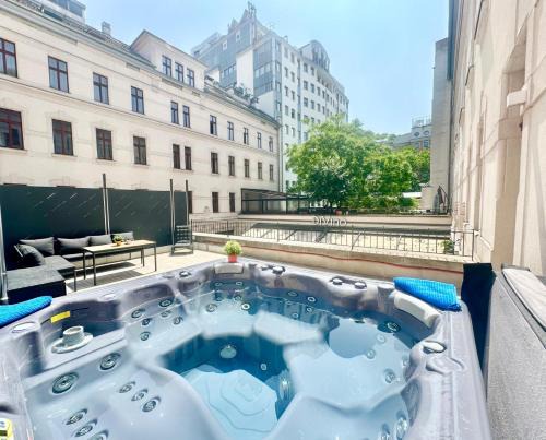 TubLife Terrace Suite I PRIVATE JACUZZI I FreeParking