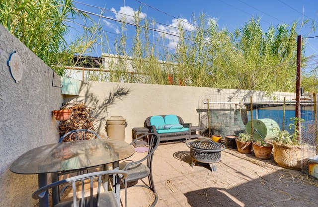 Tucson Rental Home w/ Zen Garden & Micro-farm!