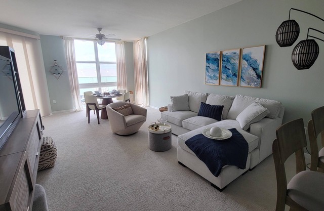 Turnkey Tranquility in Lantana with Marina and Intracoastal views!