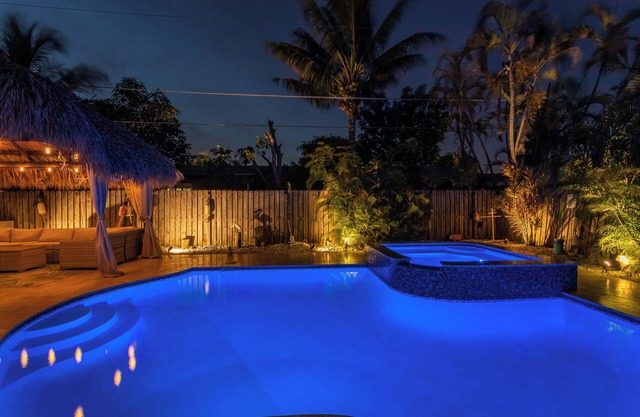 Turtle’s Nest Coastal Retreat – Spa & Tiki Oasis