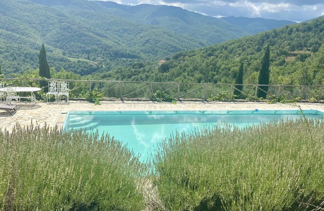 Tuscan modern historical cottage in the hills with own swimming pool
