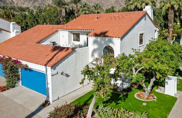 TV205 Trendy 2 bedroom Tennis Villa near LQ Resort